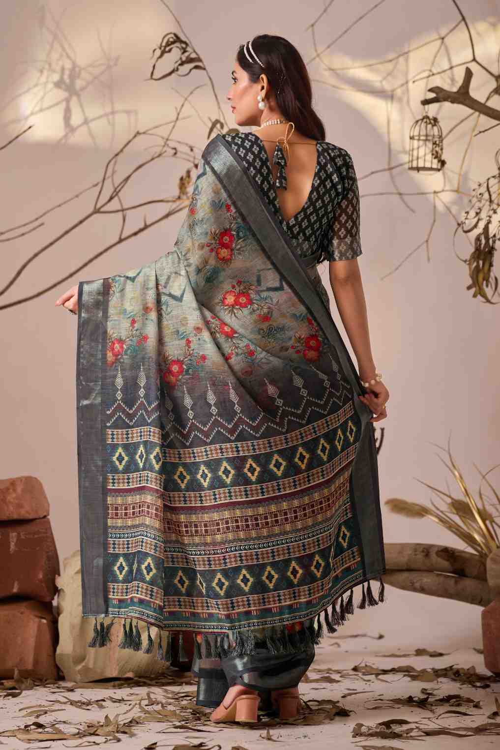 Catalog Designer Saree.