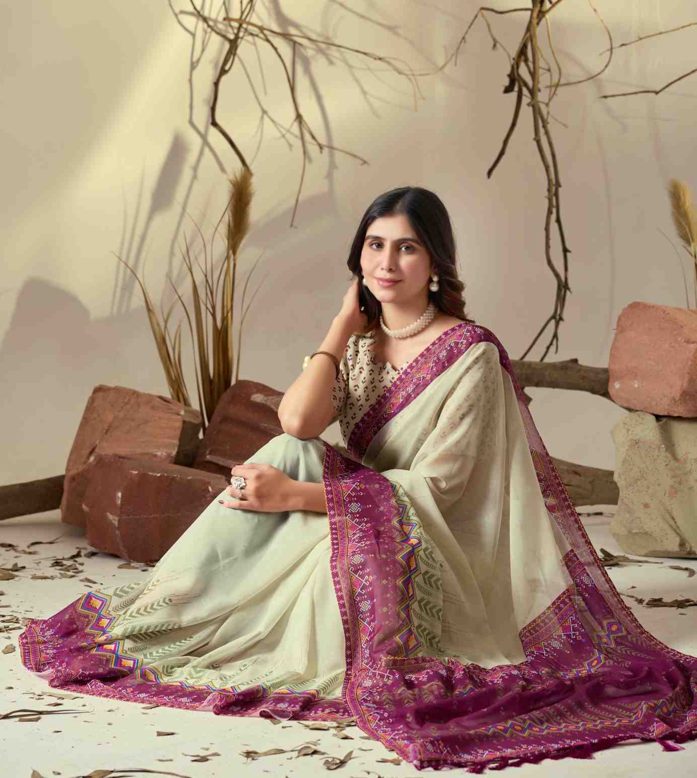 Catalog Designer Saree.