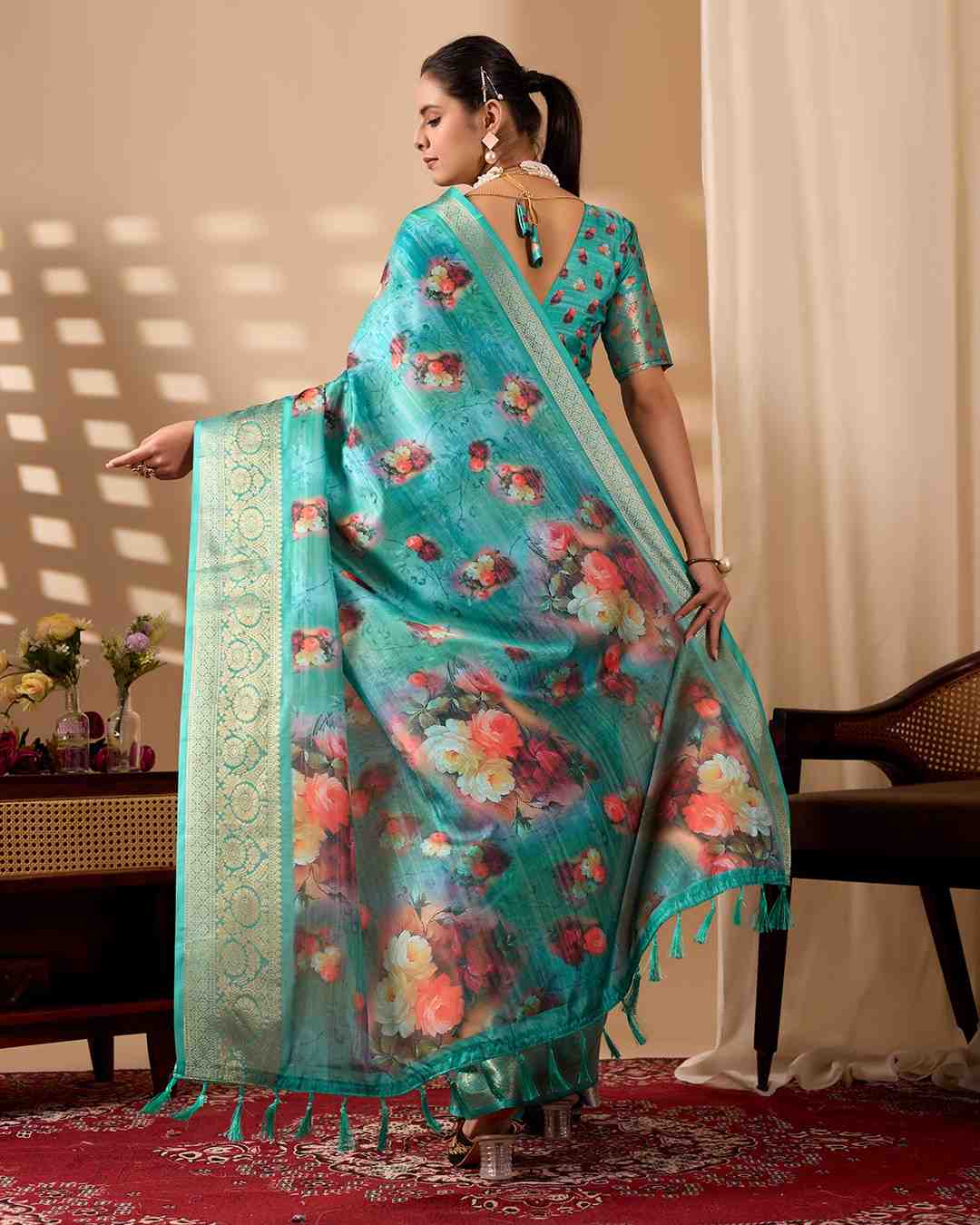 Catalog Designer Saree.