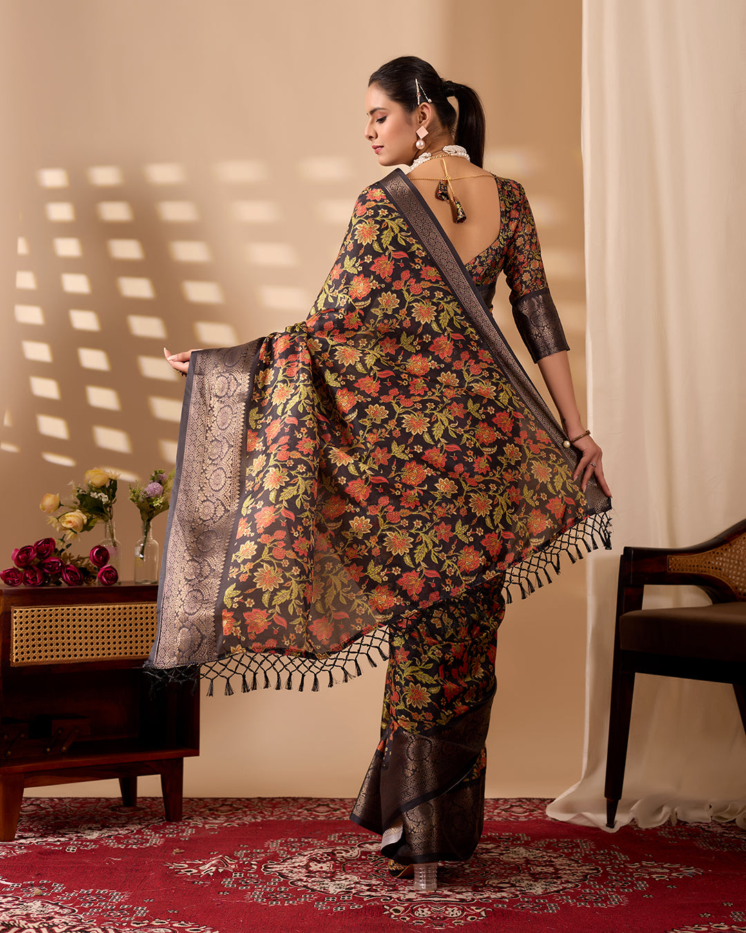 Catalog Designer Saree.
