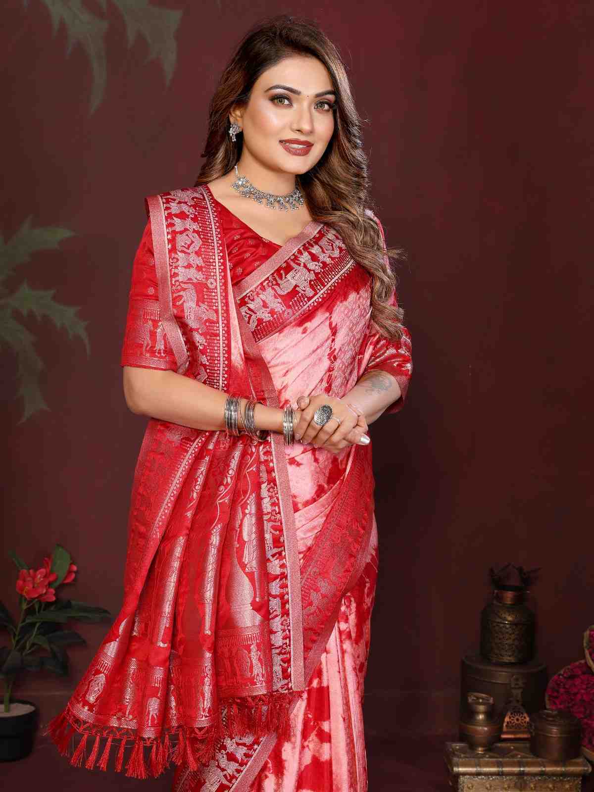 Catalog Designer Saree.