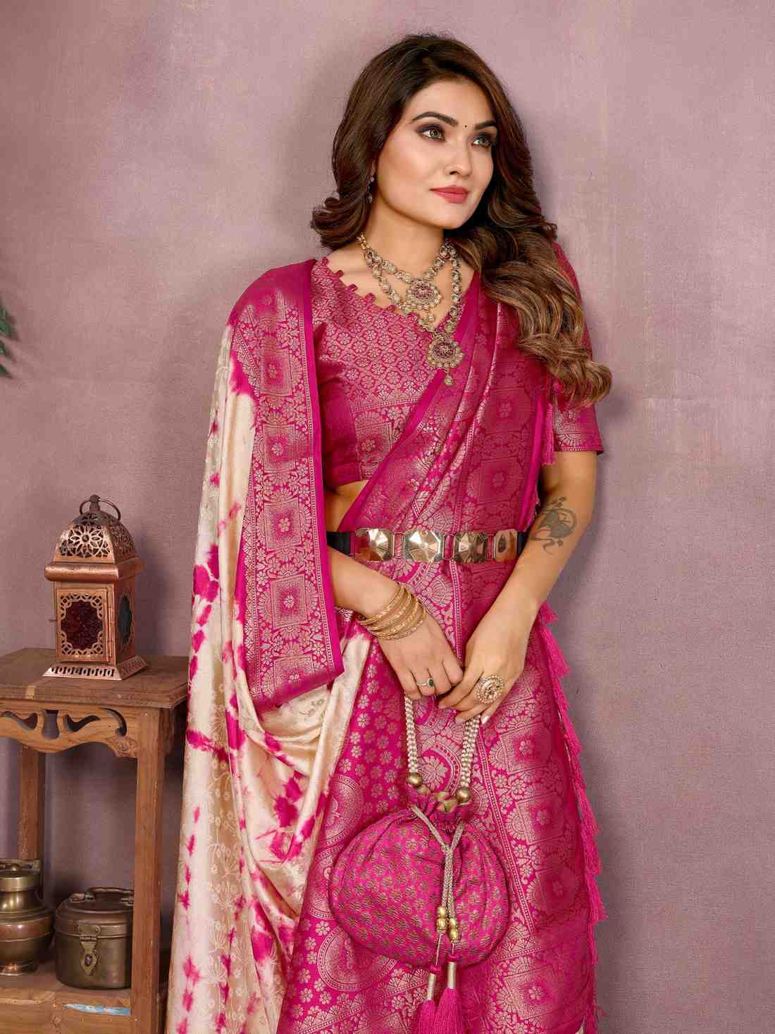 Catalog Designer Saree.
