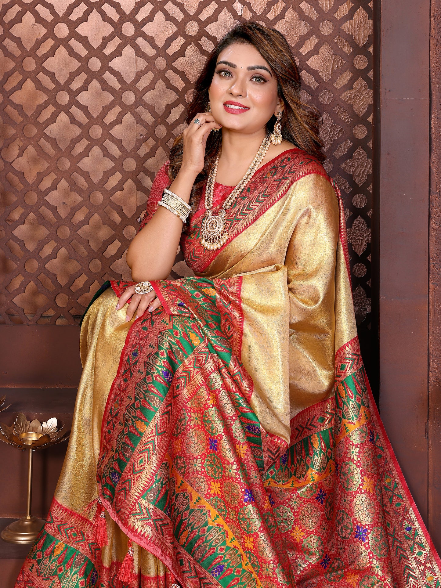 Catalog Designer Saree.