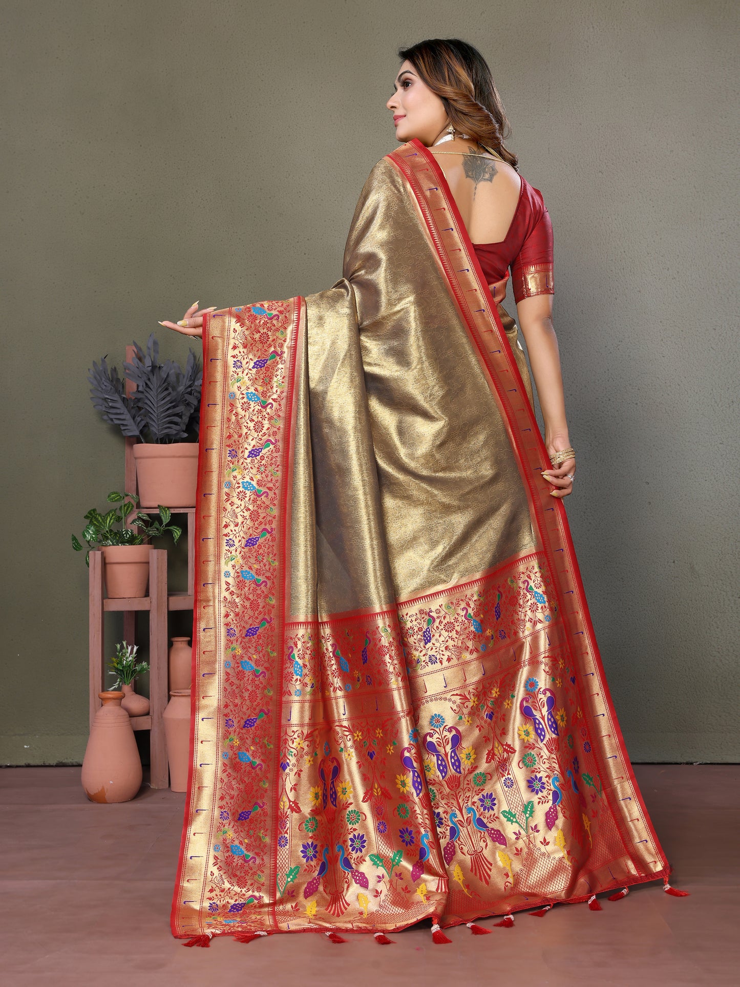 Catalog Designer Saree.