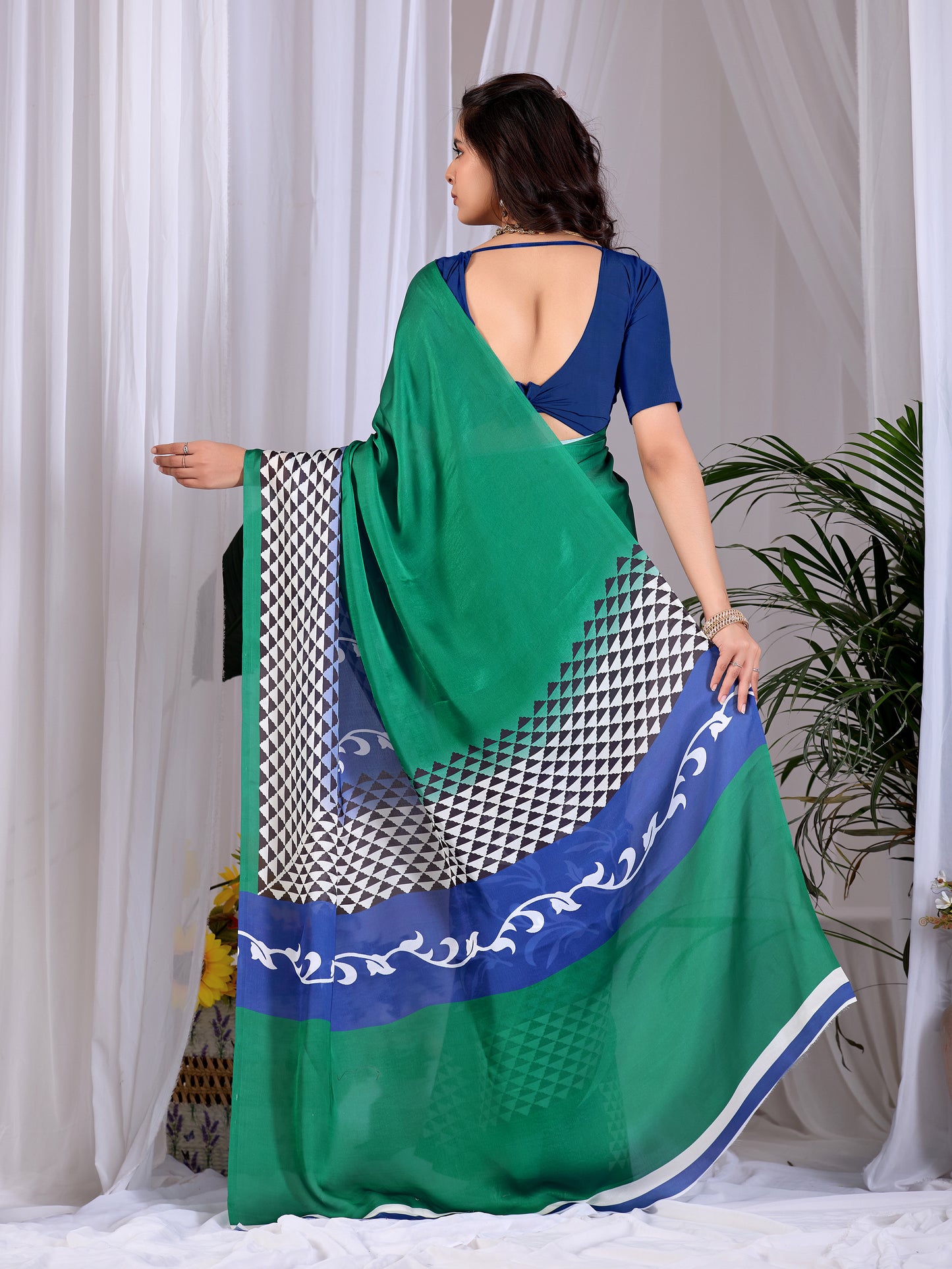 Catalog Designer Saree.