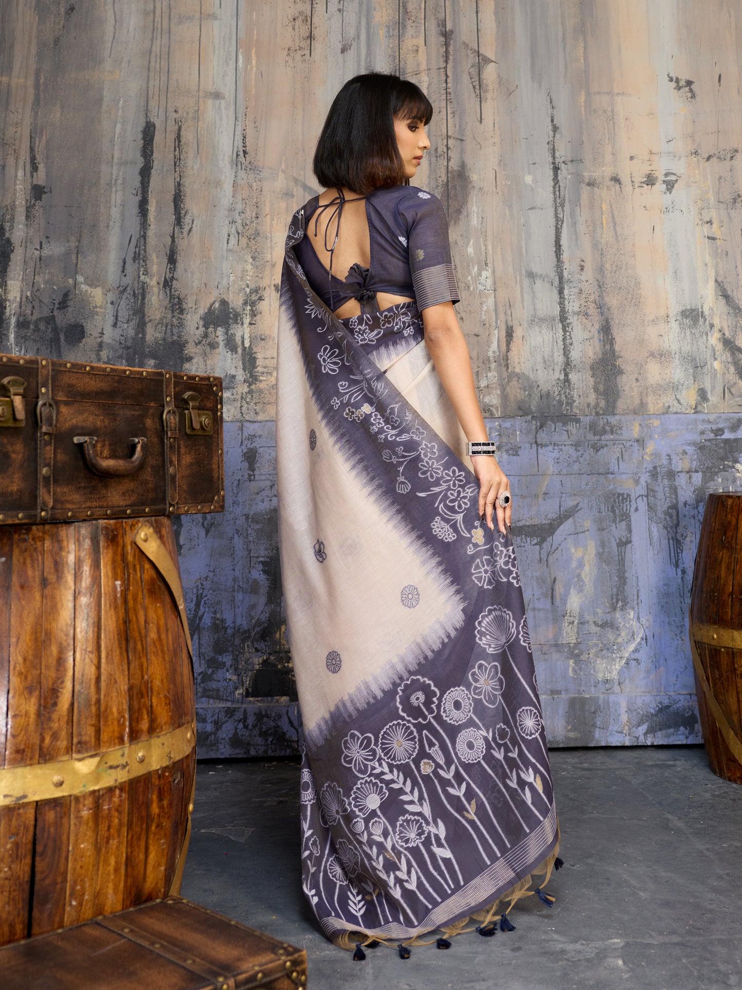 Catalog Designer Saree.