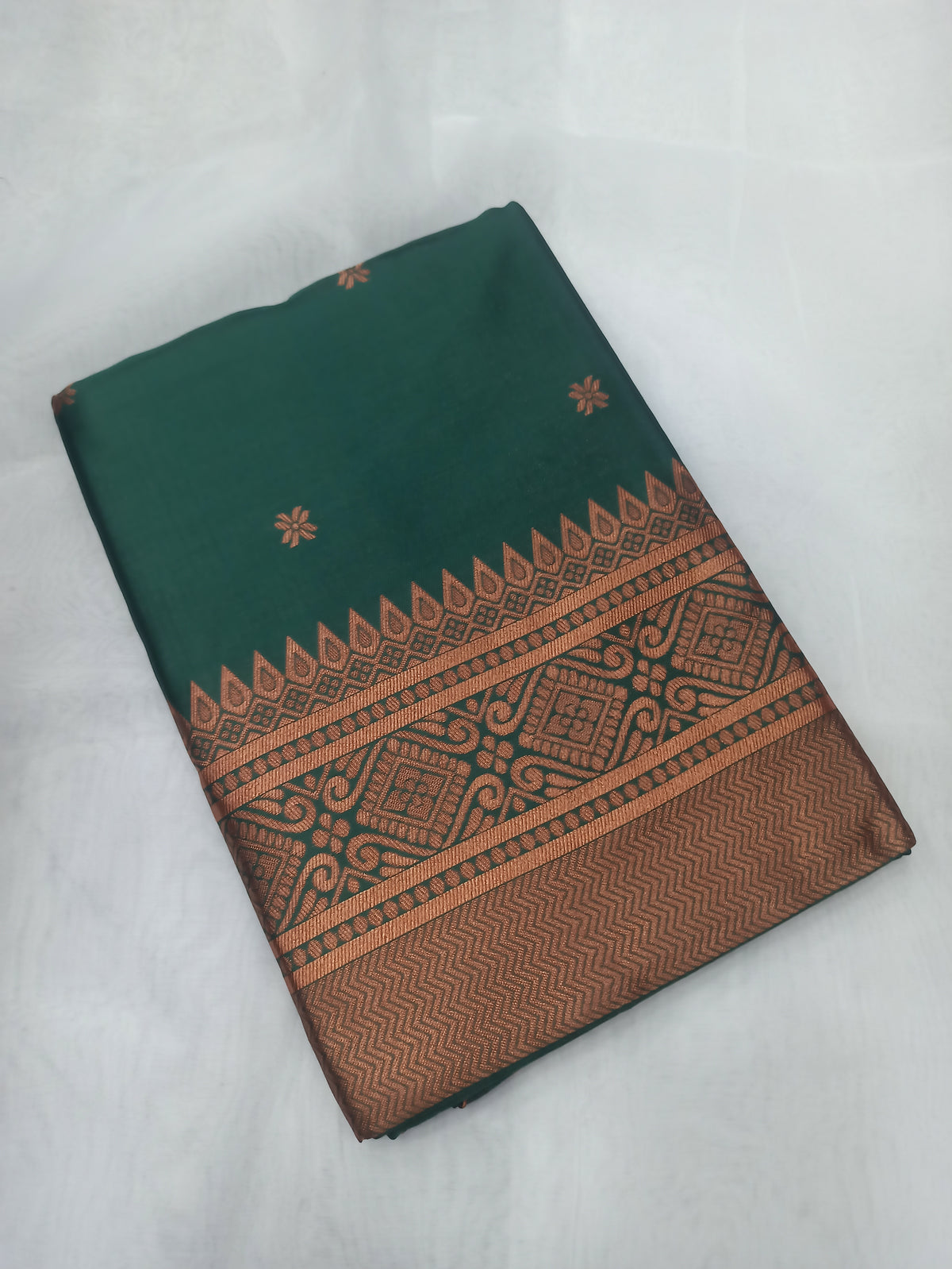 Catalogue Designer Silk Saree