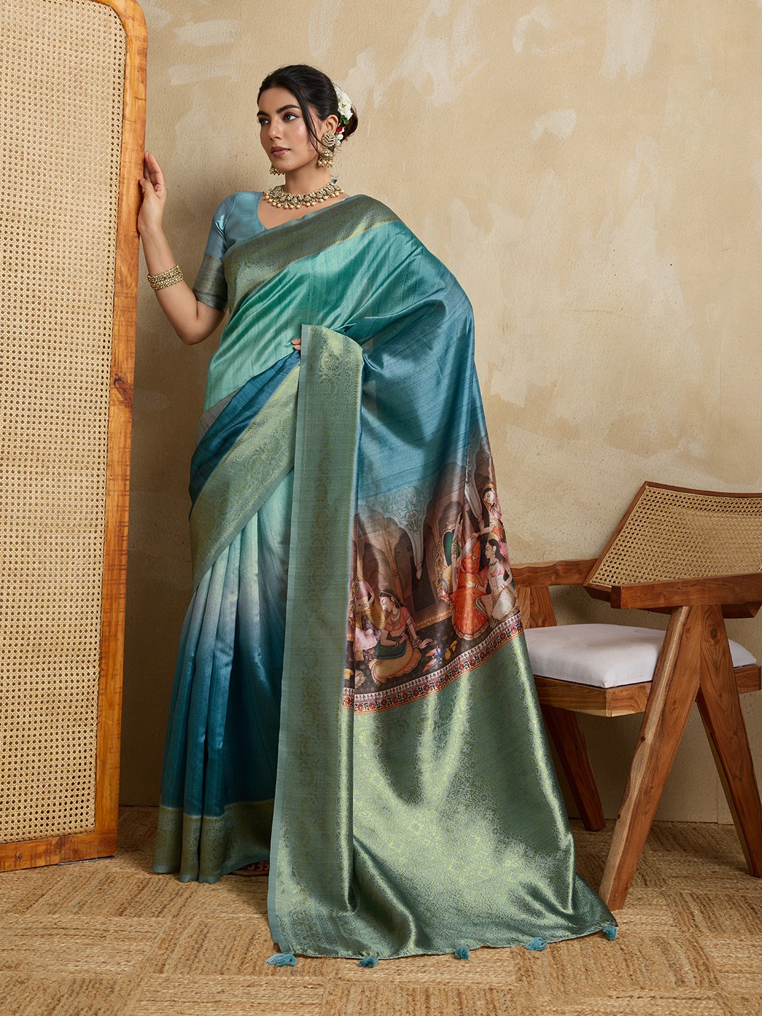 Catalog Designer Saree.