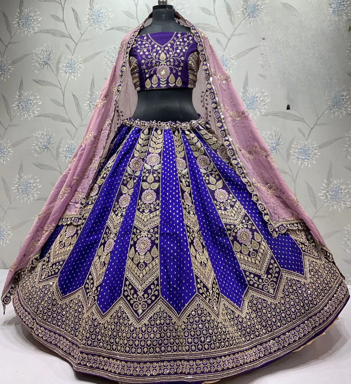 Latest Semi Stitched Lehenga Choli With Dupatta.