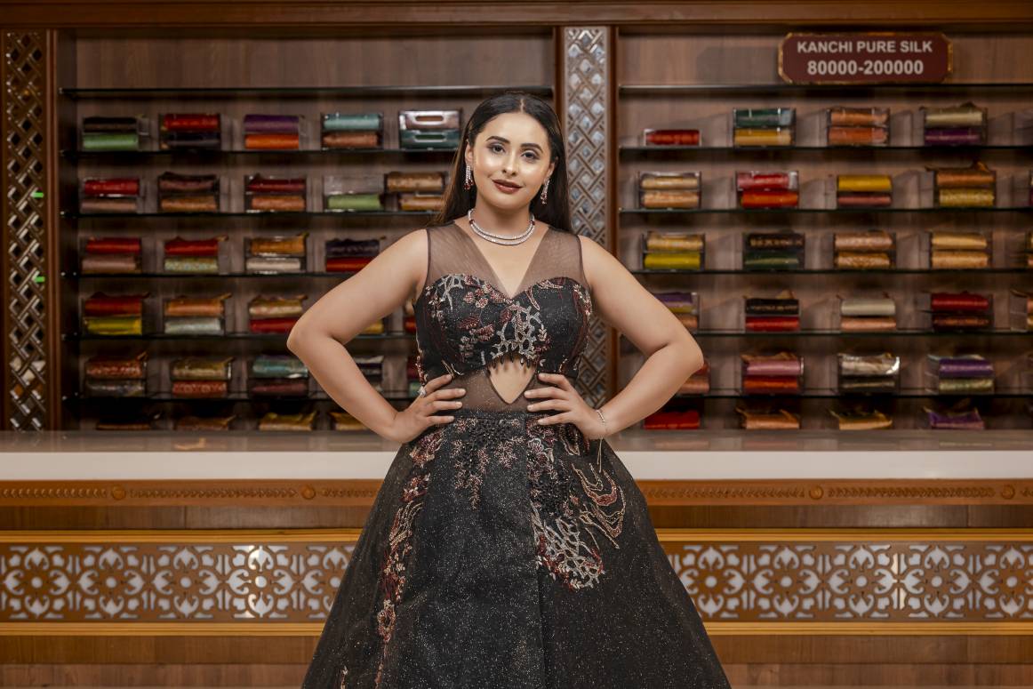 Latest ReadyMade Gowns.