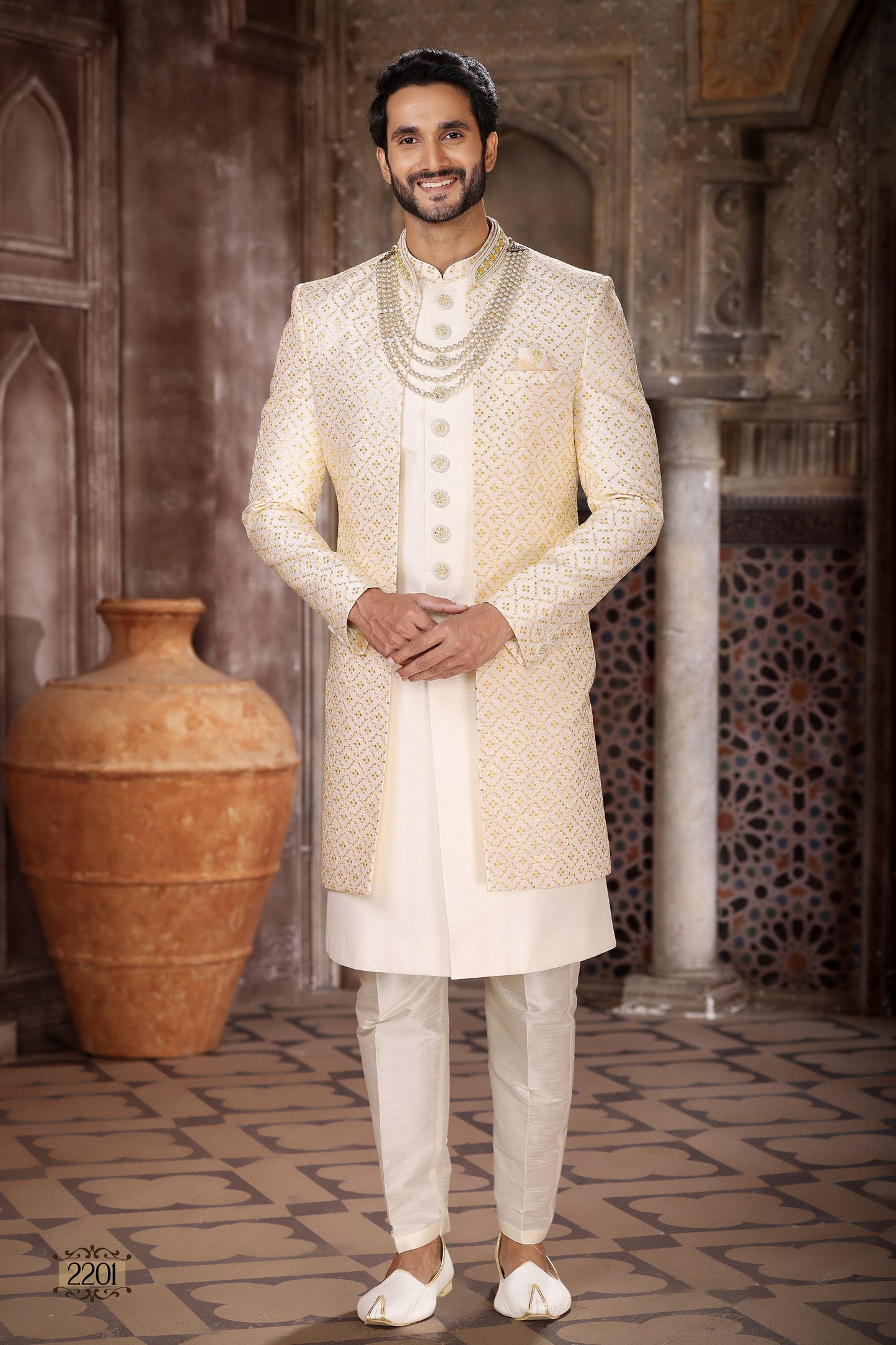 Traditional Indowestren Sherwani