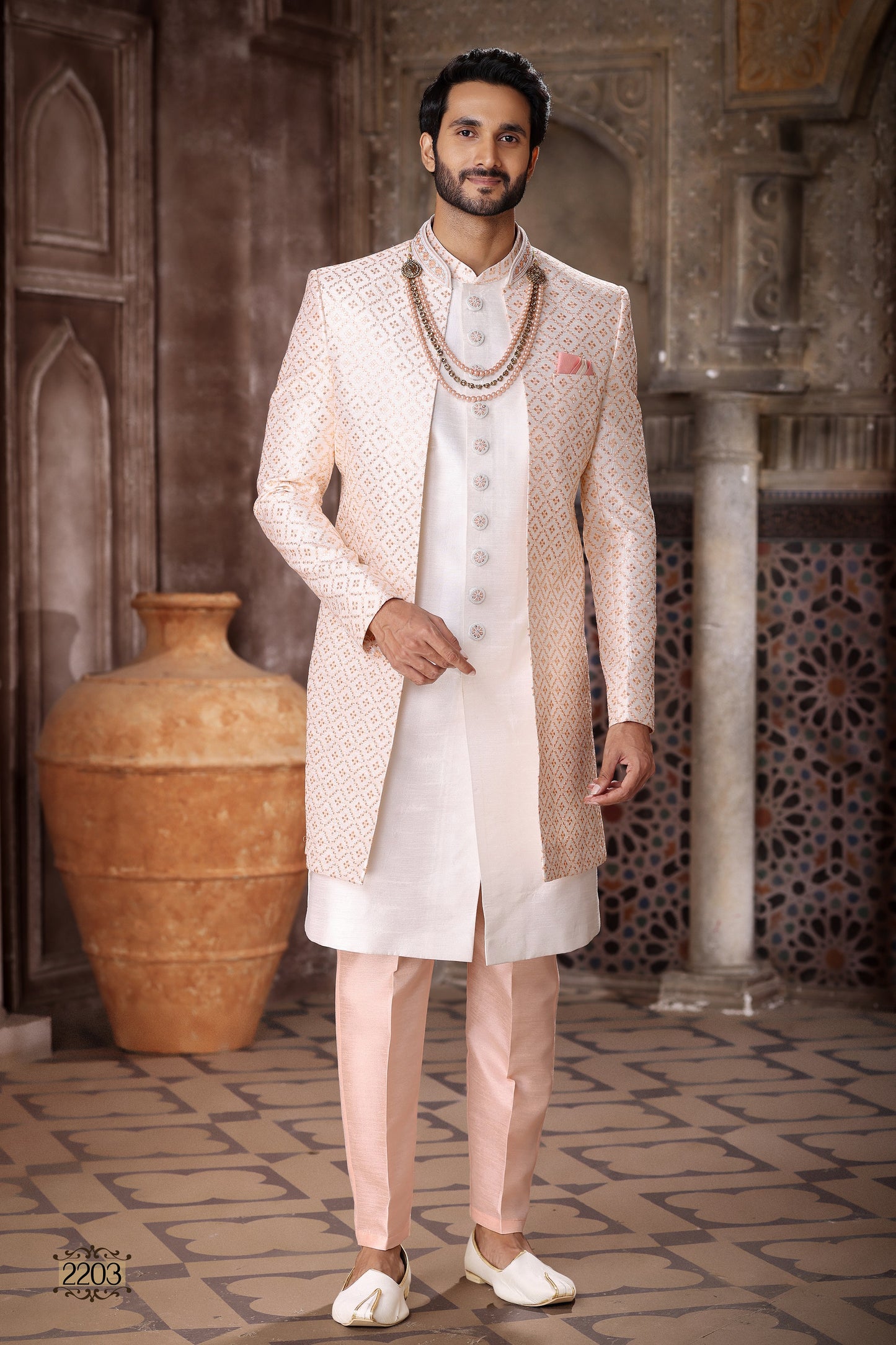 Traditional Indowestren Sherwani