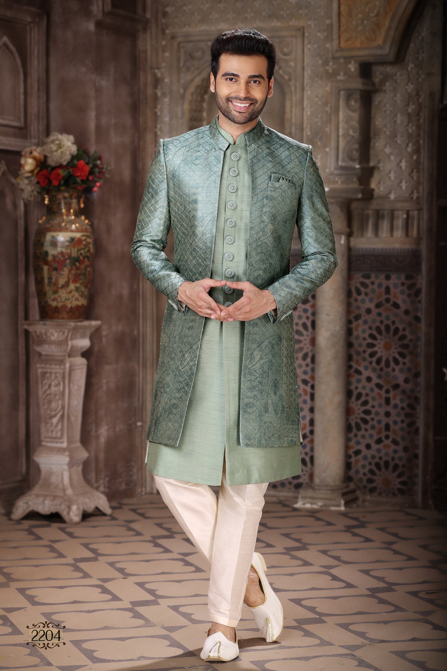 Traditional Indowestren Sherwani