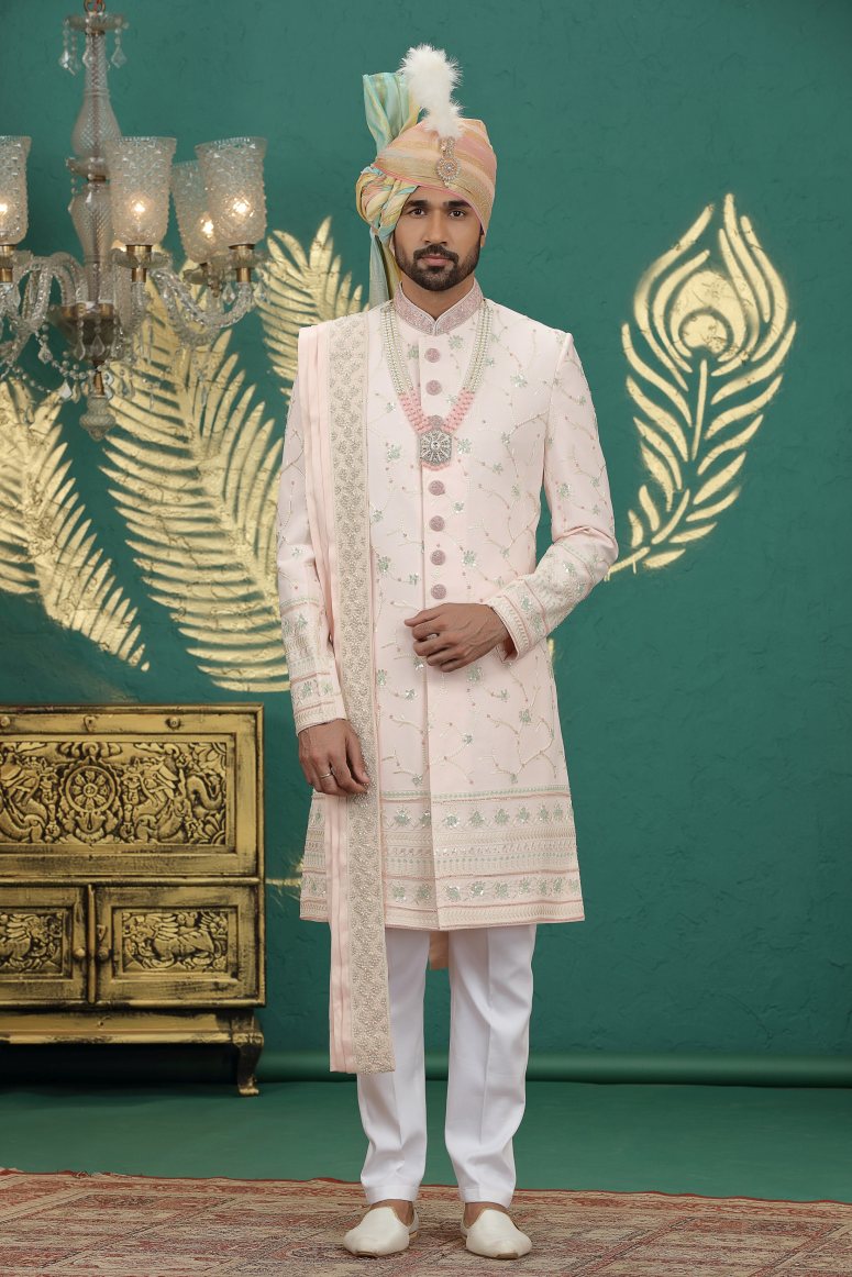 Traditional Indowestren Sherwani.
