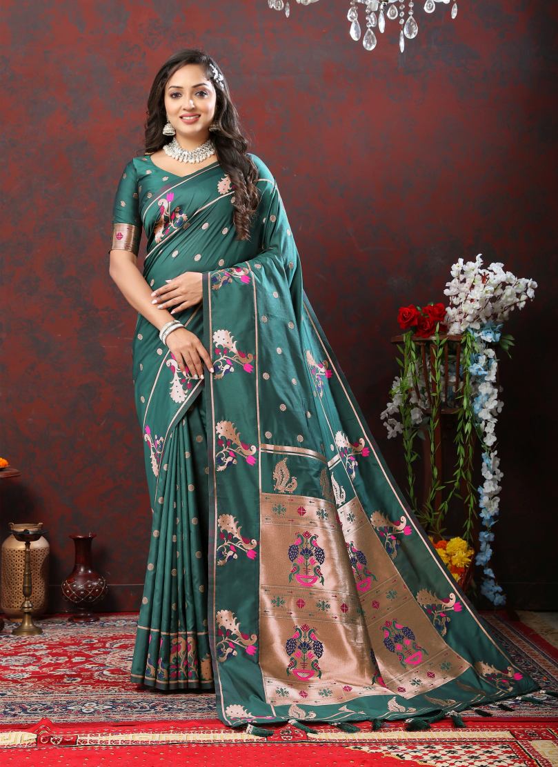 Catalog Designer Saree