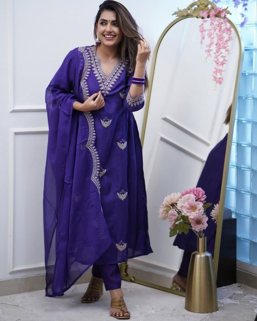 Latest ReadyMade Kurti Set With Dupatta