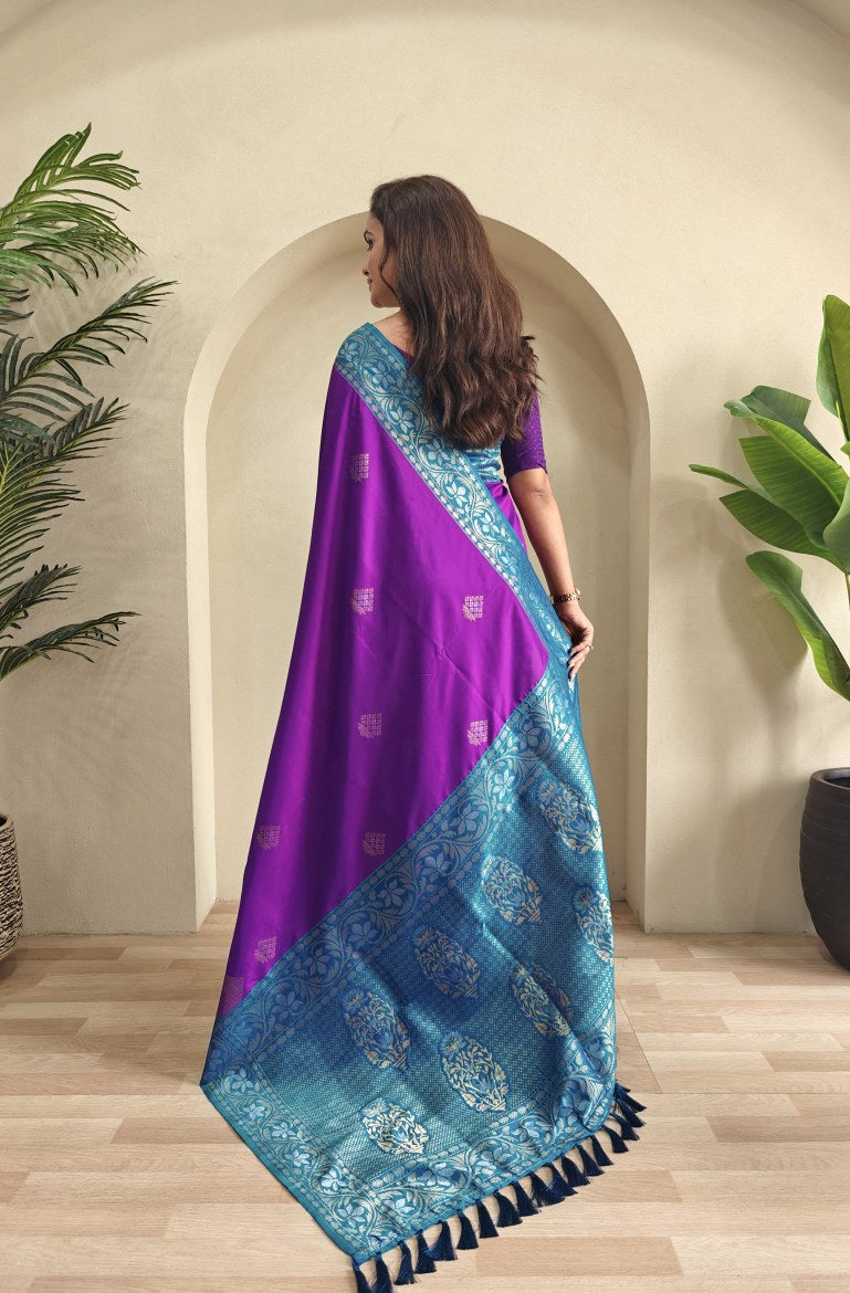 Catalog Designer Saree.