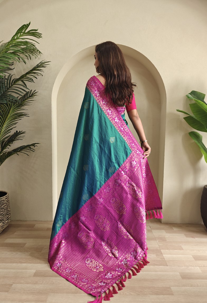 Catalog Designer Saree.