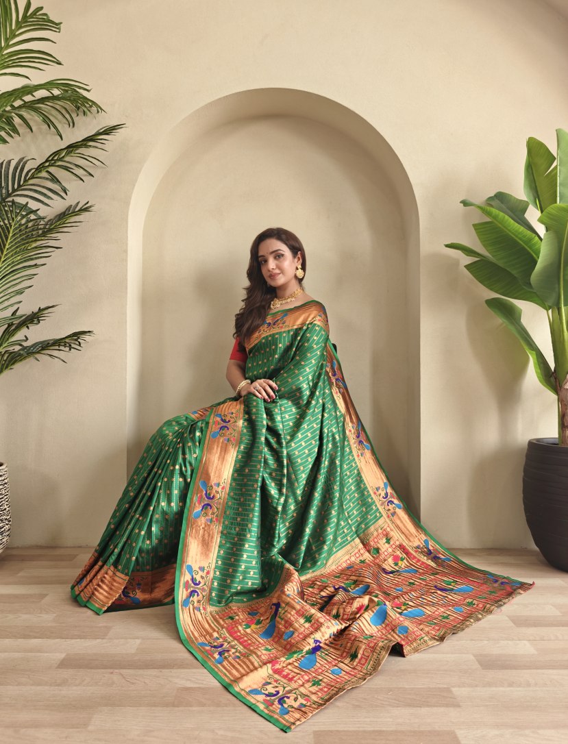 Catalog Designer Saree.