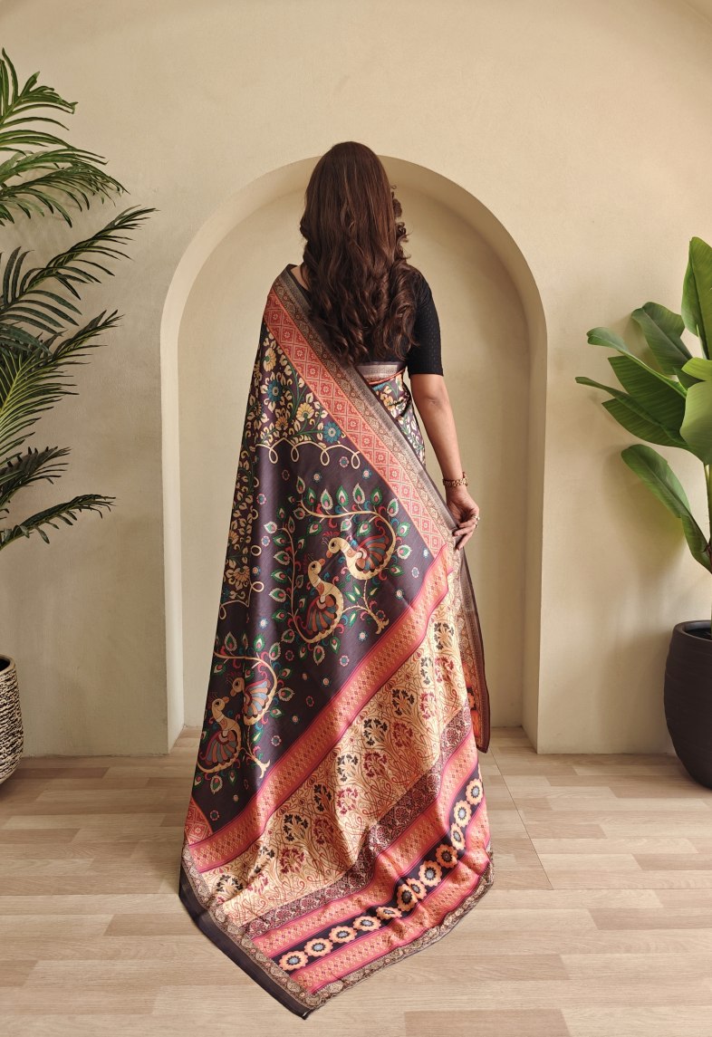 Catalog Designer Saree.