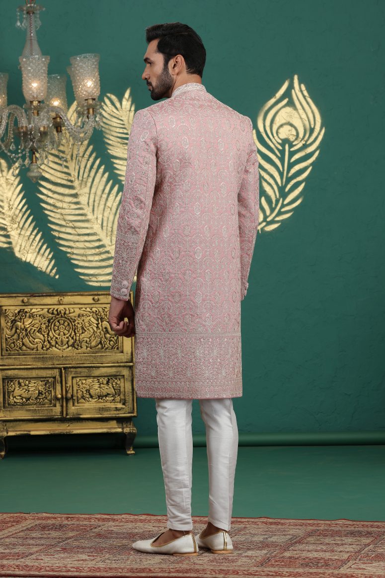 Traditional Indowestren Sherwani.