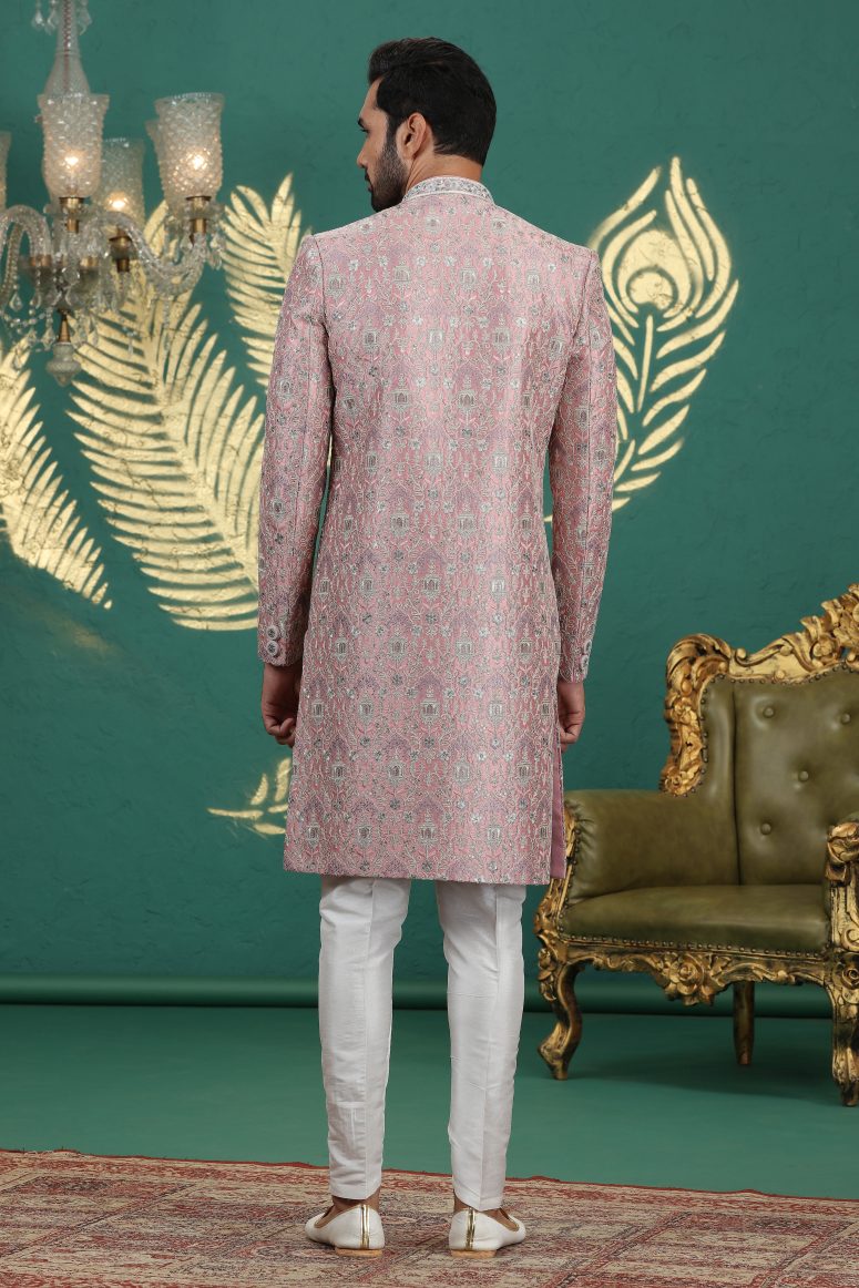 Traditional Indowestren Sherwani.