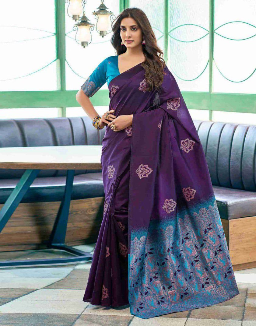 Catalog Designer Saree.