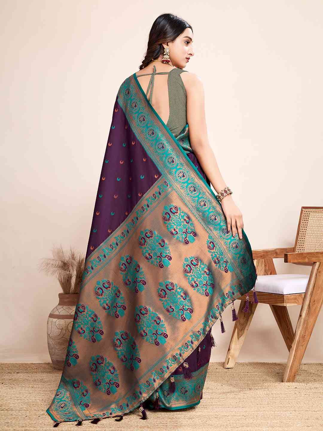 Catalog Designer Saree.