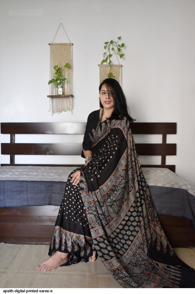 Catalog Designer Saree.