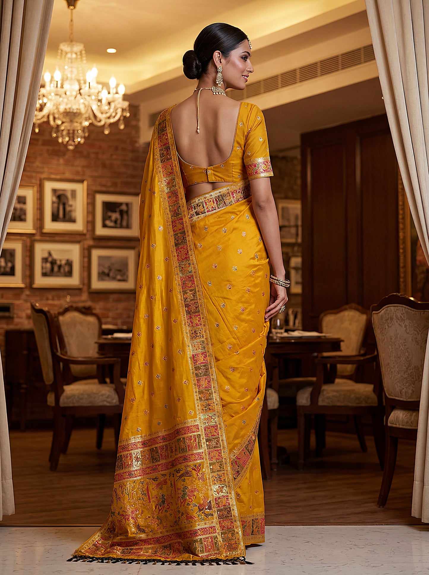 Catalog Designer Saree.