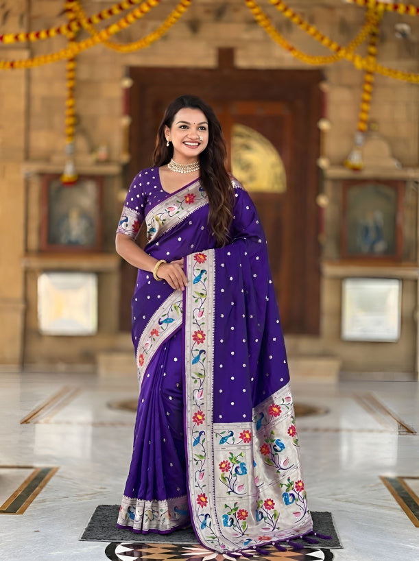 Catalog Designer Saree.