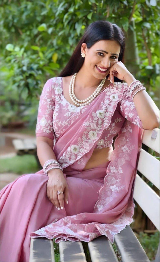 Catalog Designer Saree.