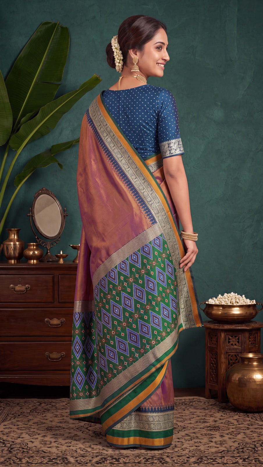 Catalogue Designer Silk Saree