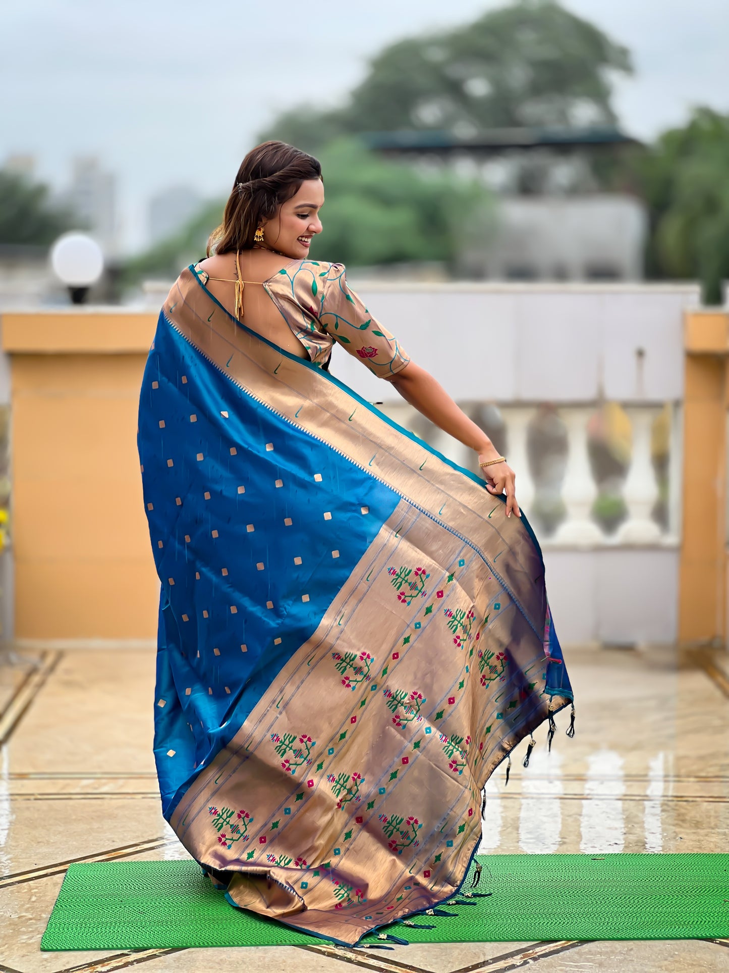 Catalogue Designer Patola Silk Saree