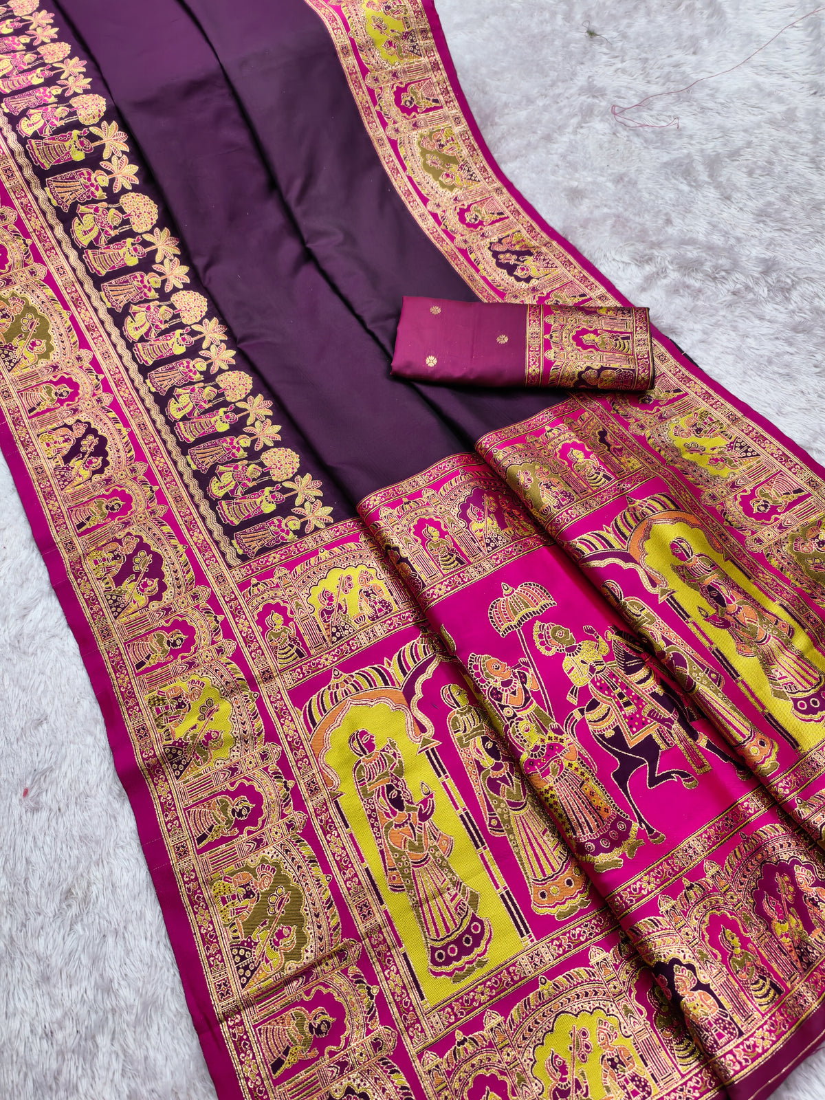 Catalogue Designer Silk Saree