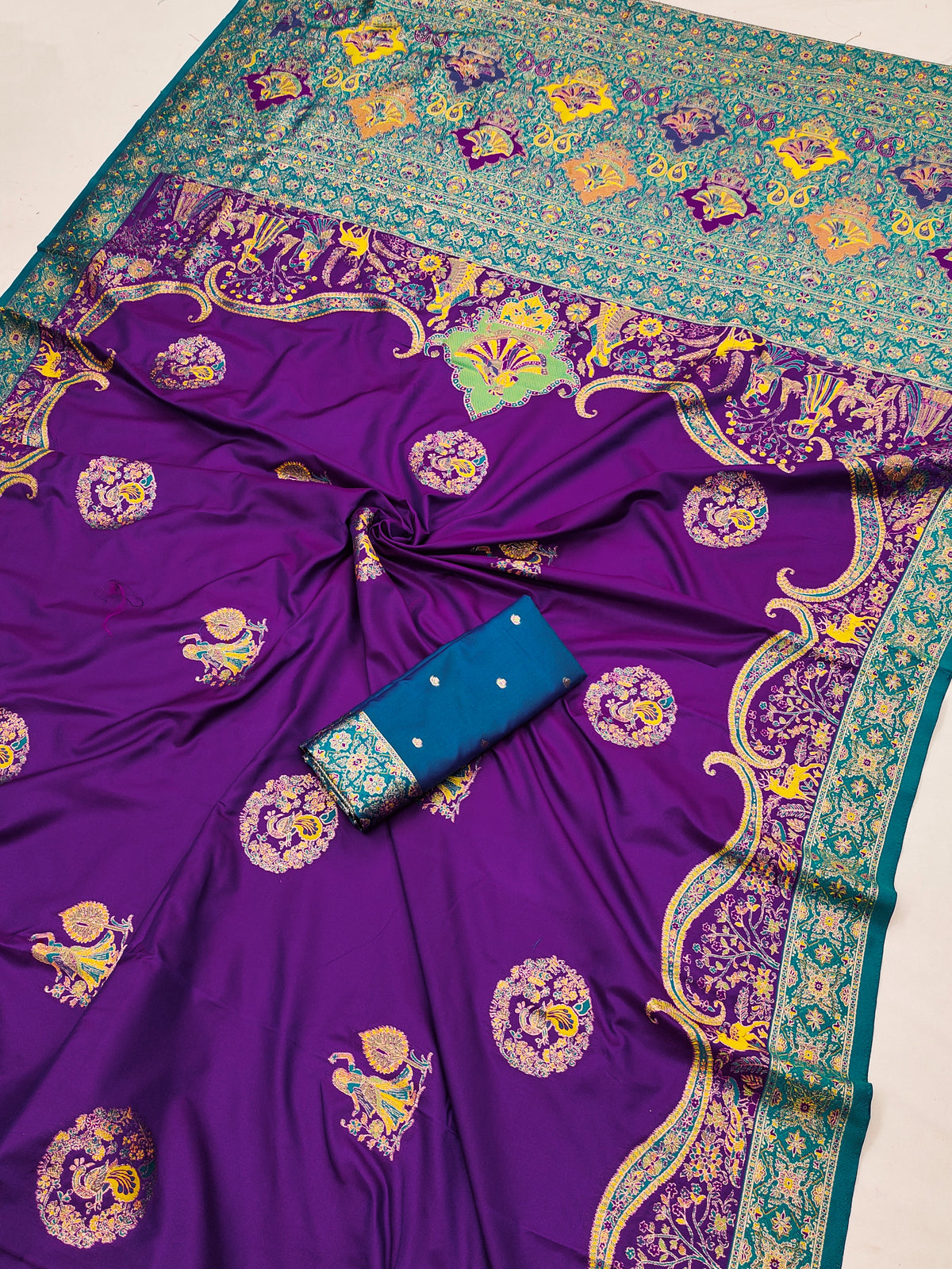 Catalogue Designer Silk Saree