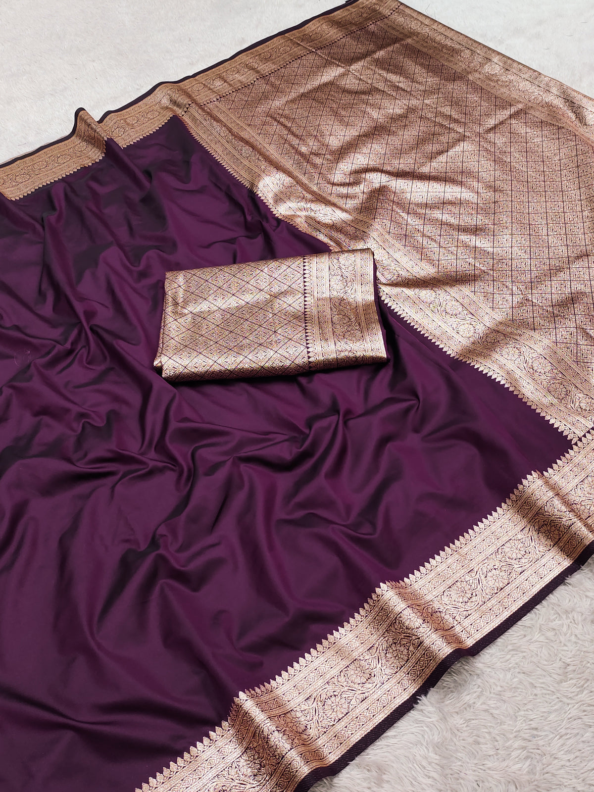 Catalogue Designer Silk Saree