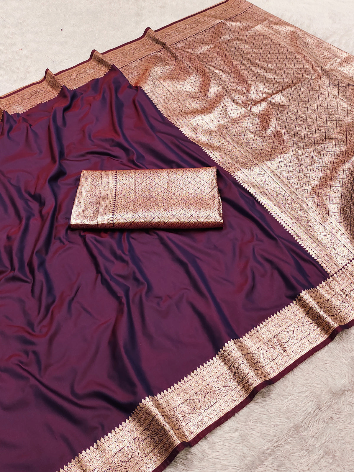 Catalogue Designer Silk Saree