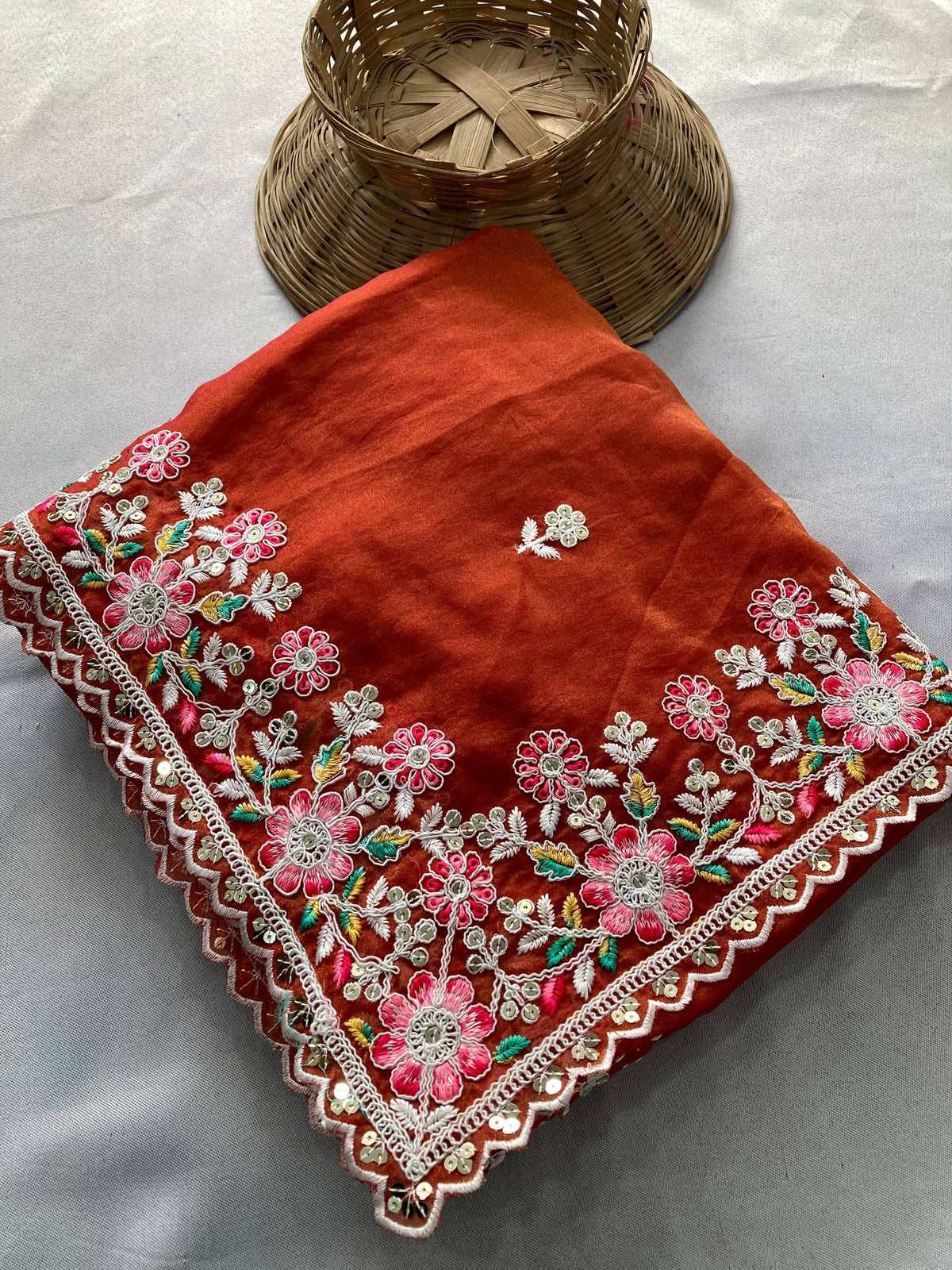 Catalogue Designer Silk Saree