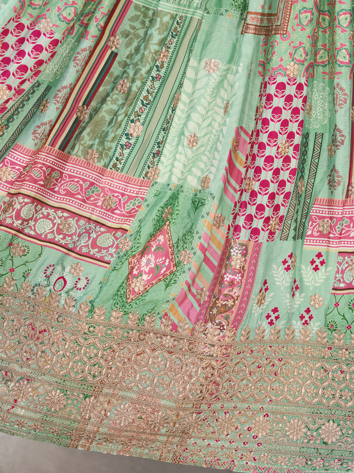 Latest Semi Stitched Lehenga Choli With Dupatta.