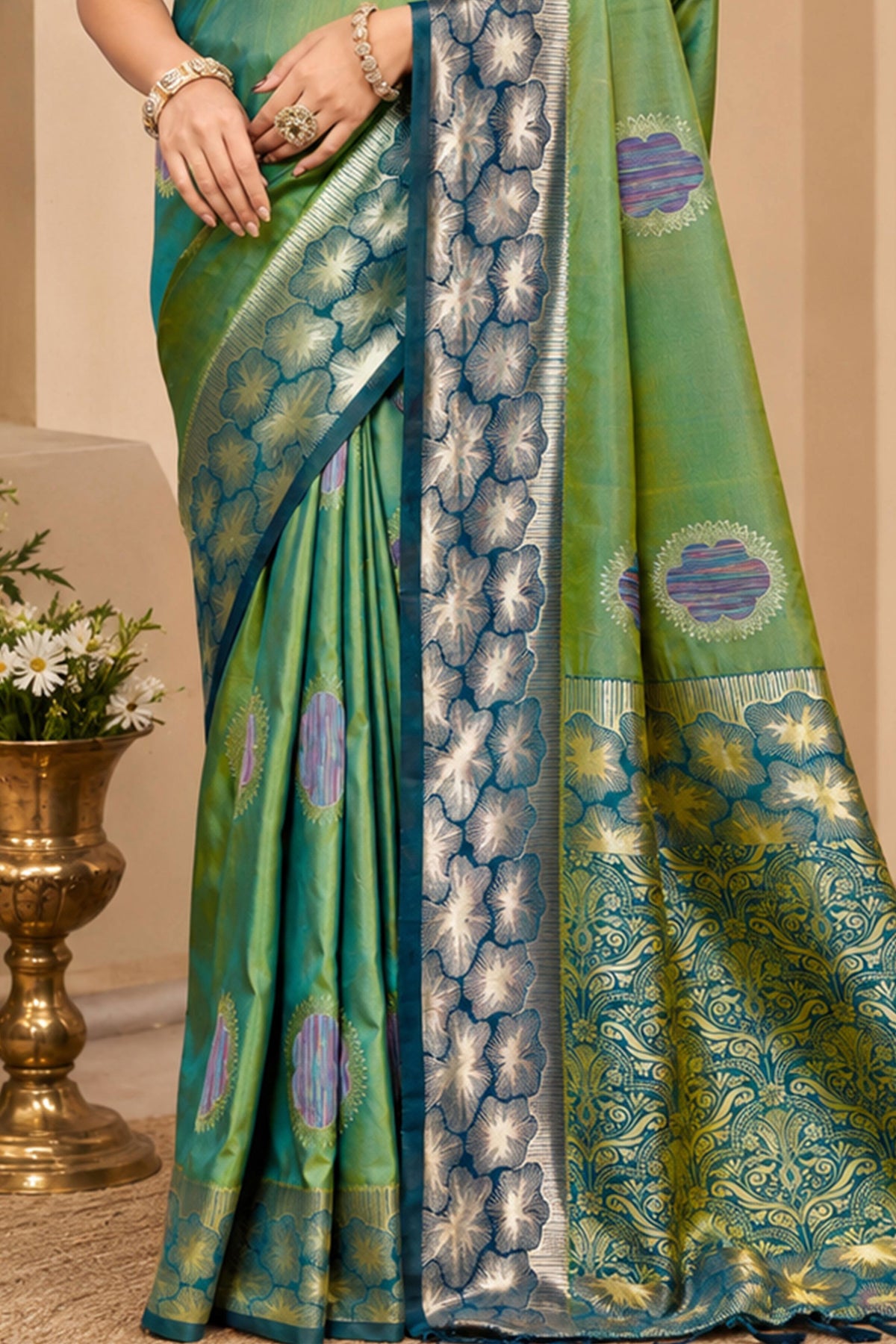 Catalogue Designer Soft Silk Saree