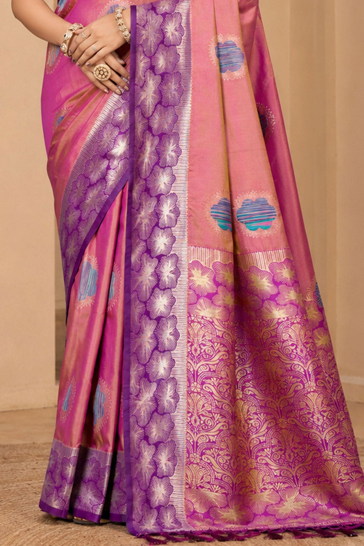 Catalogue Designer Soft Silk Saree