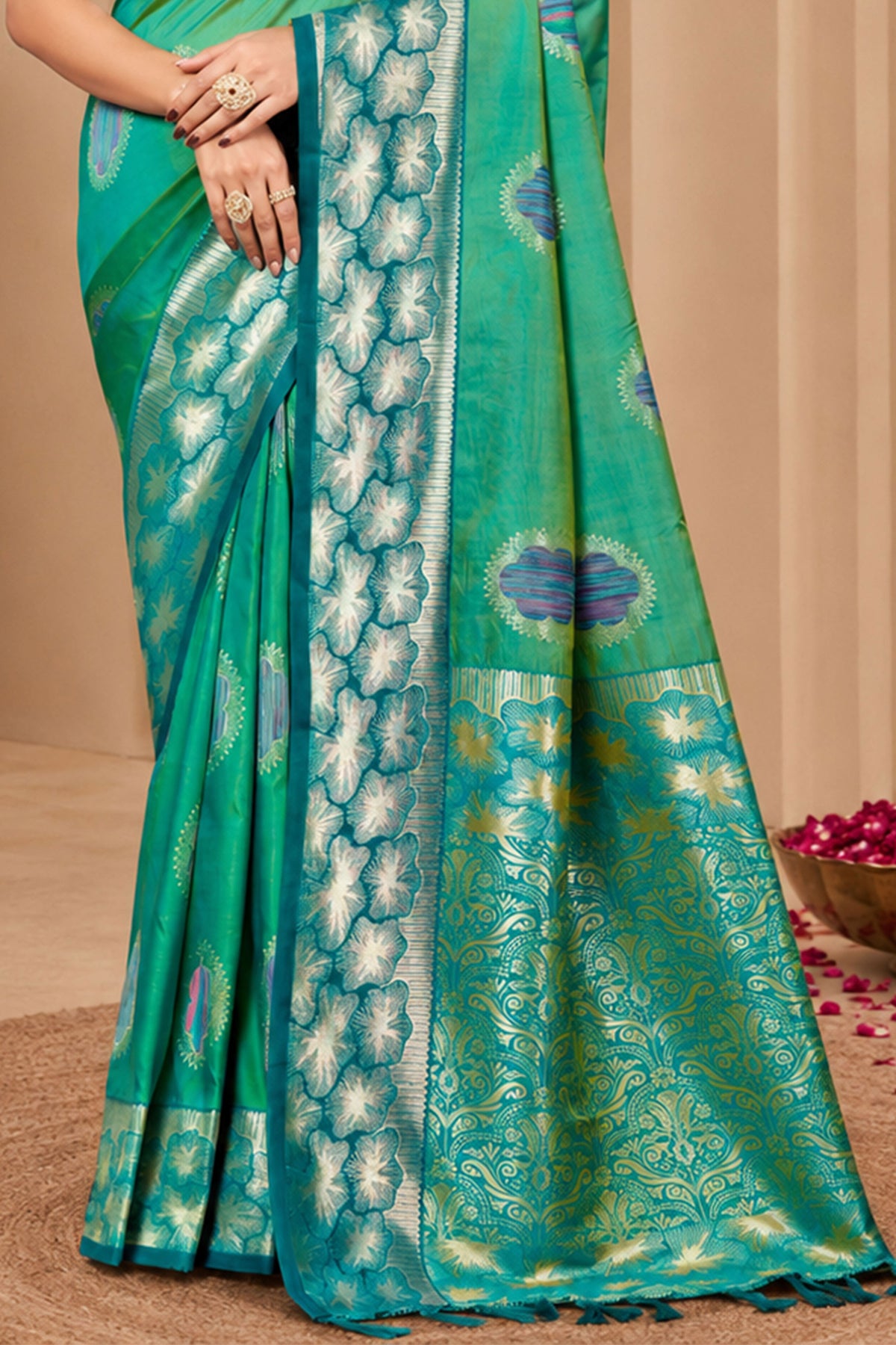 Catalogue Designer Soft Silk Saree