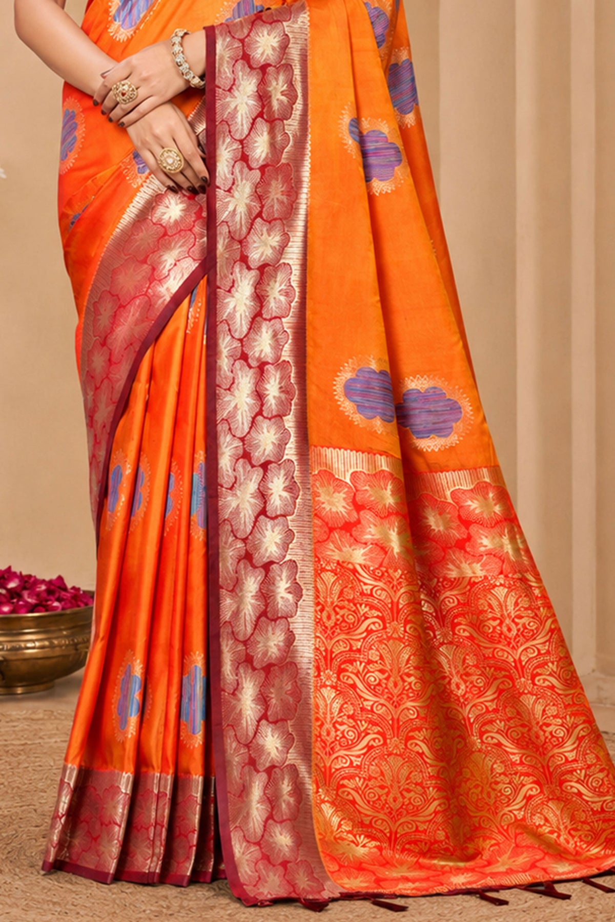 Catalogue Designer Soft Silk Saree