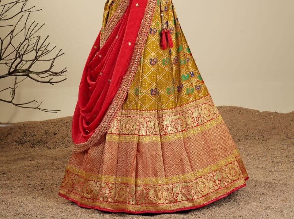 New Semi Stitiched Banarasi Lehenga Choli