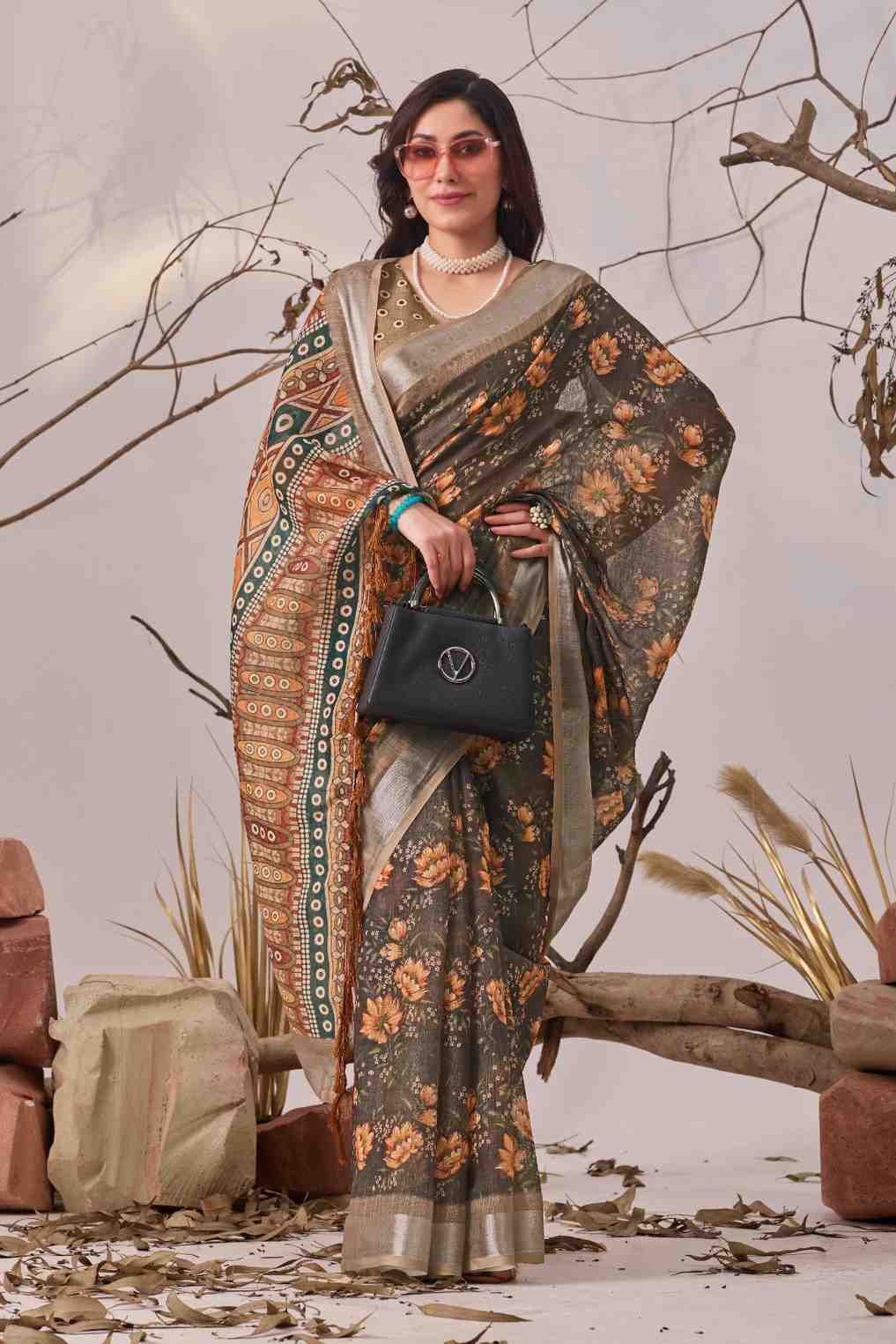 Catalog Designer Saree.
