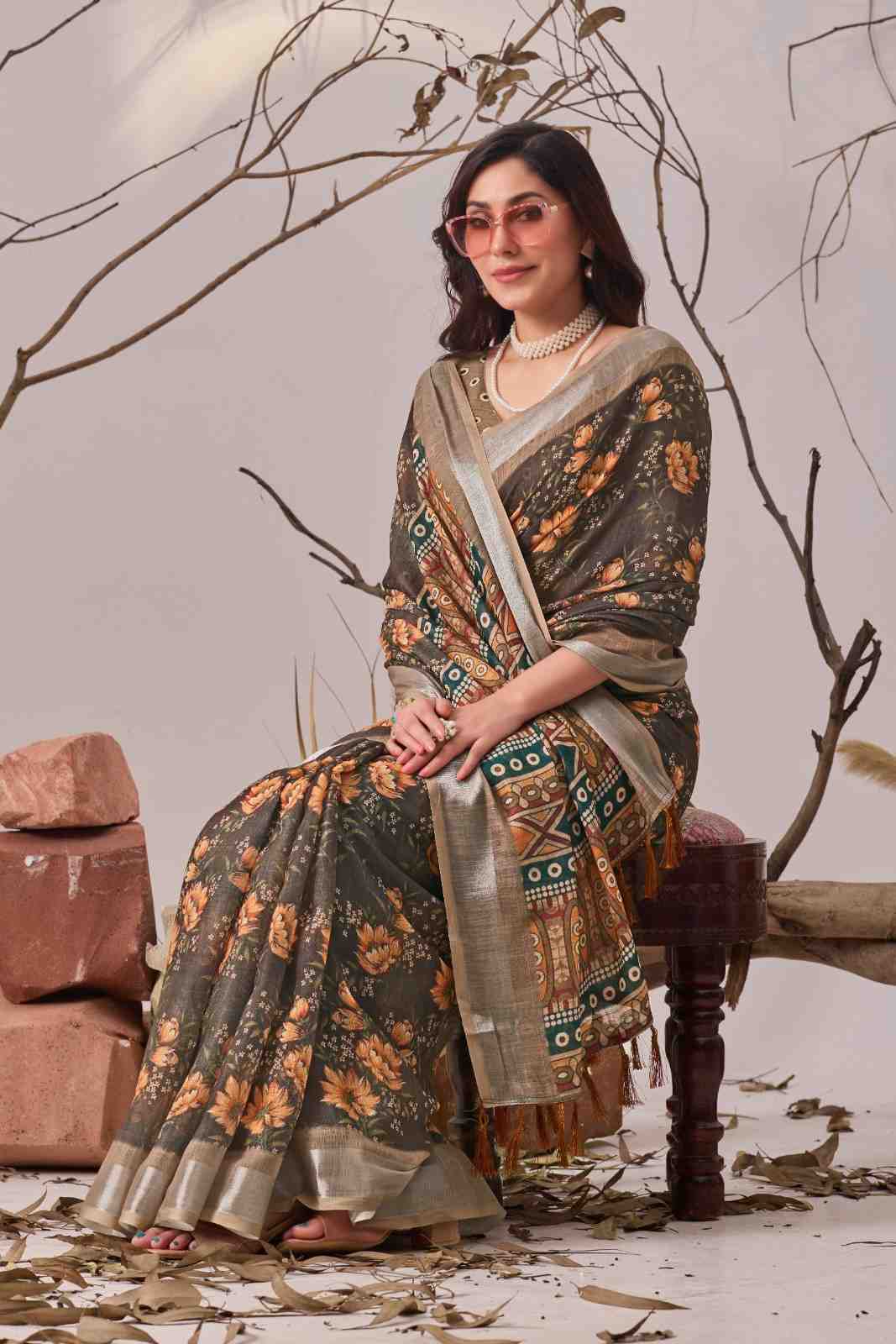 Catalog Designer Saree.