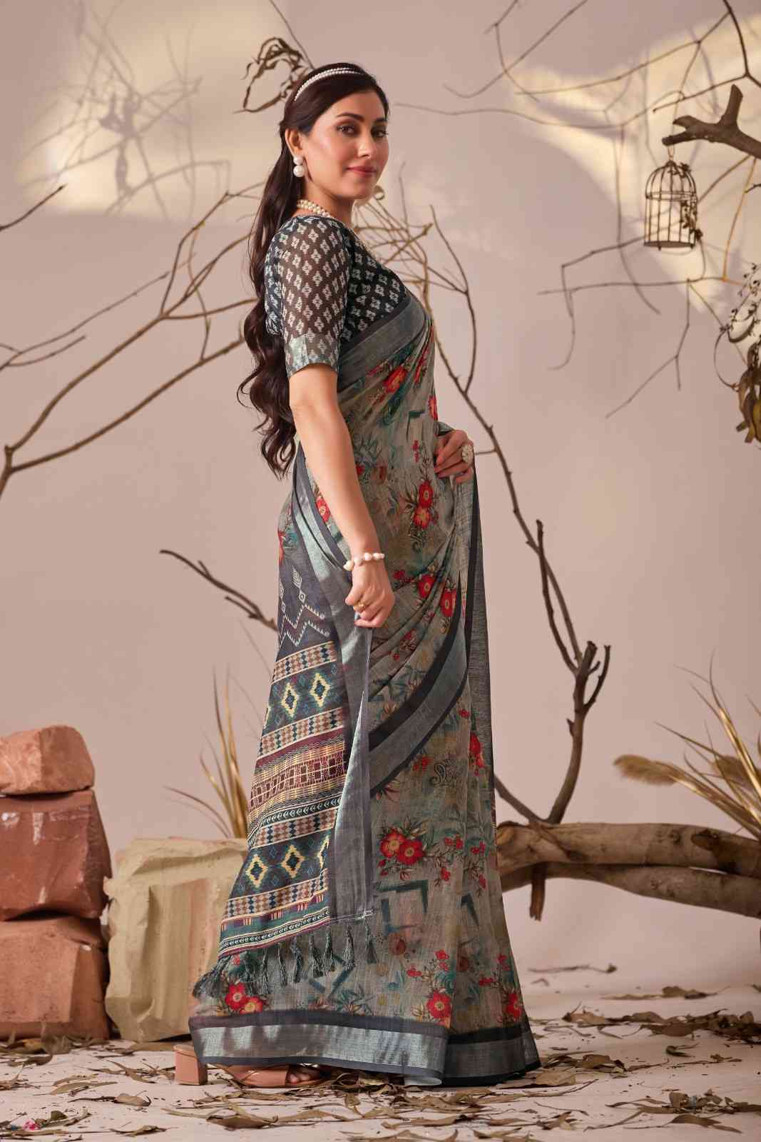 Catalog Designer Saree.