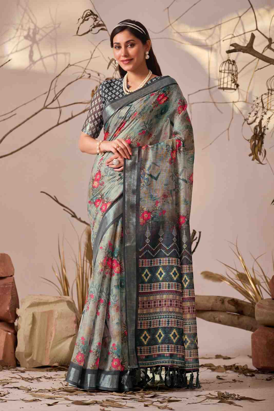 Catalog Designer Saree.