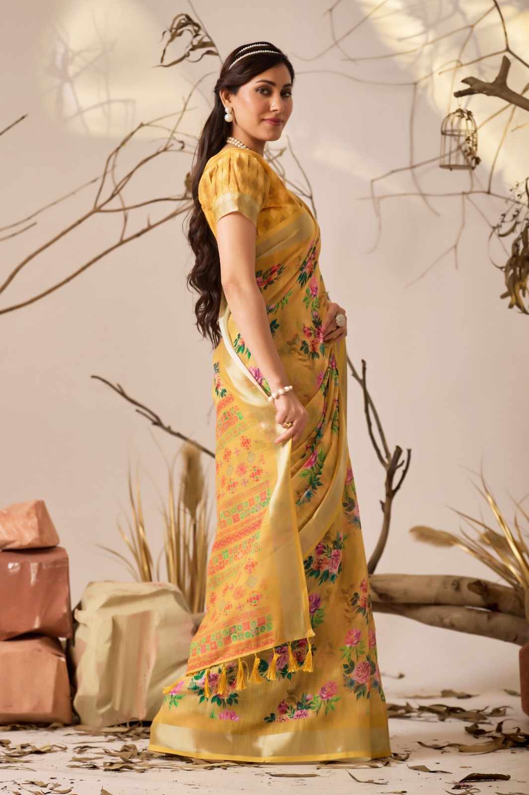 Catalog Designer Saree.